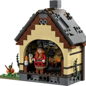 LEGO Ideas Disney Hocus Pocus: The Sanderson Sisters' Cottage Set 21341 - Image 6