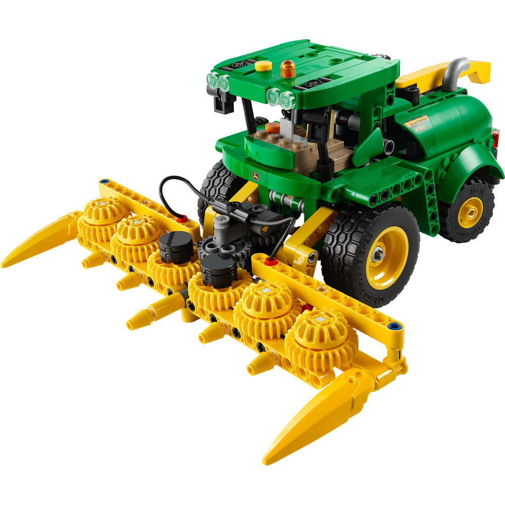 LEGO Technic John Deere 9700 Forage Harvester 42168 - Image 2