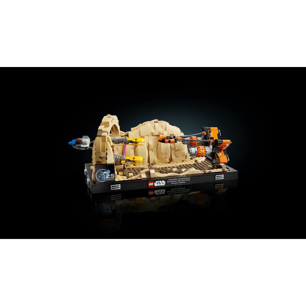 LEGO Star Wars Mos Espa Podrace Diorama Set 75380 - Image 4