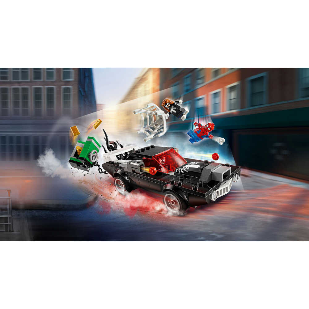 LEGO Marvel Spider-Man vs. Venom Muscle Car Buildable Toy Vehicle Set 76309 - Image 3