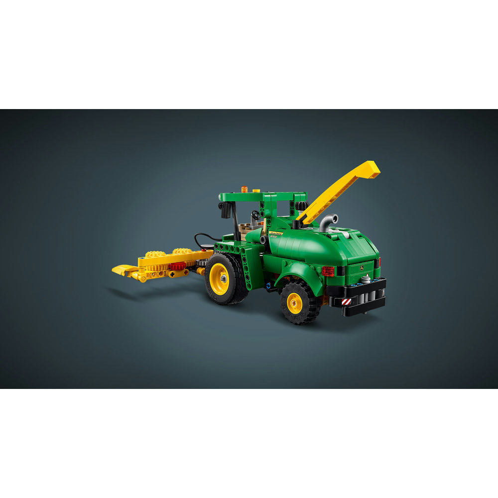 LEGO Technic John Deere 9700 Forage Harvester 42168 - Image 4